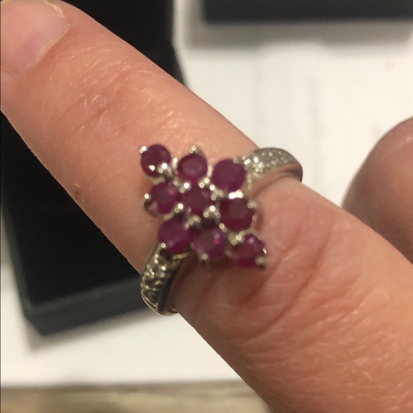 Ruby Ring - Picture 4 of 5